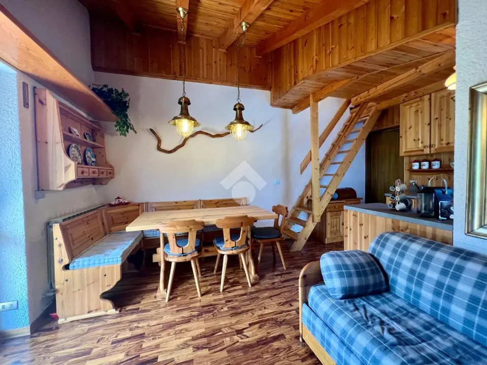 Trilocale in affitto a Ponte Di Legno