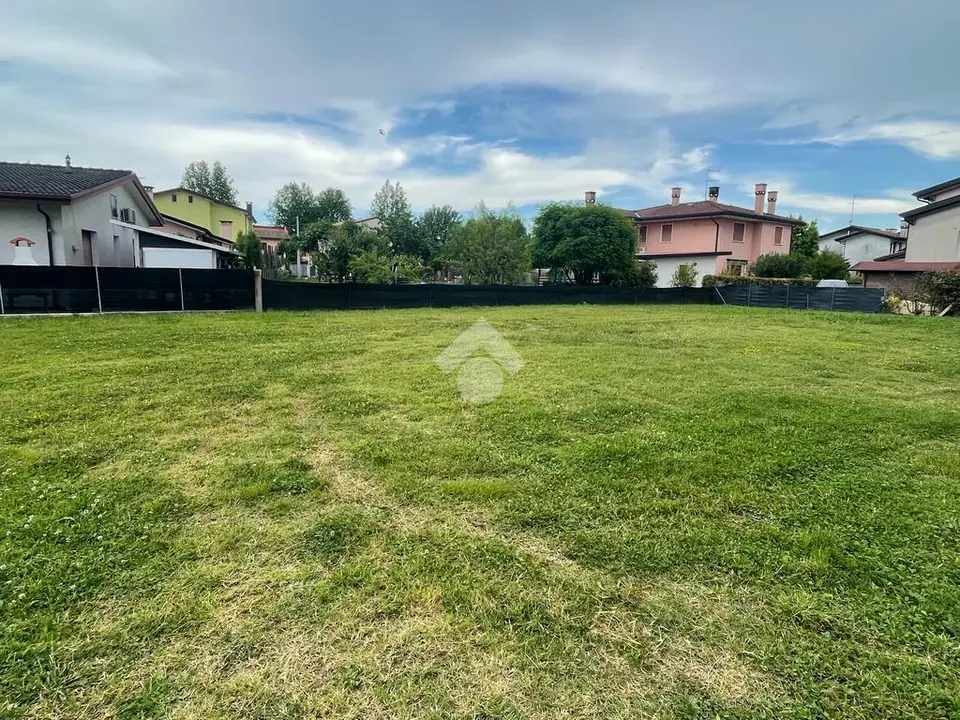 Ter. residenziale in vendita a Quarto D'Altino