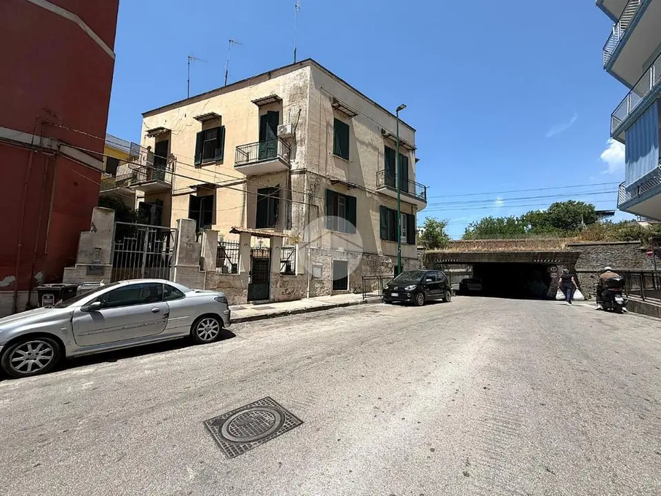 Bilocale in vendita a Napoli