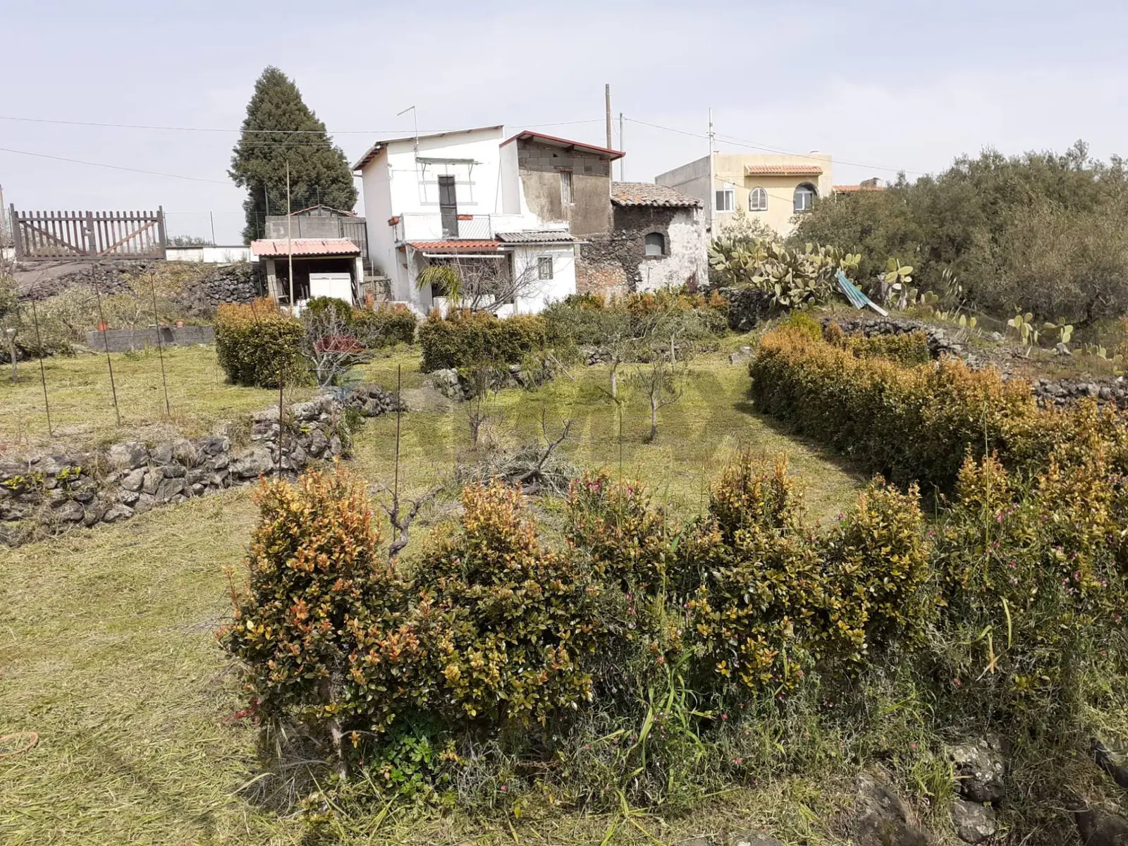 Casa Semindipendente in Vendita a Piedimonte Etneo
