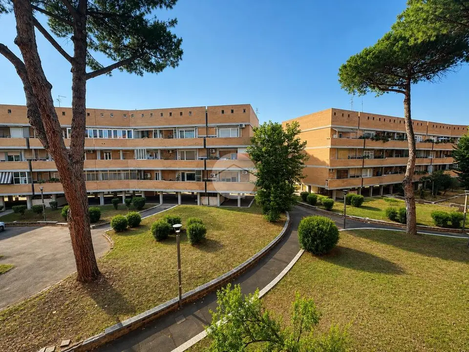 5 locali in vendita a Roma