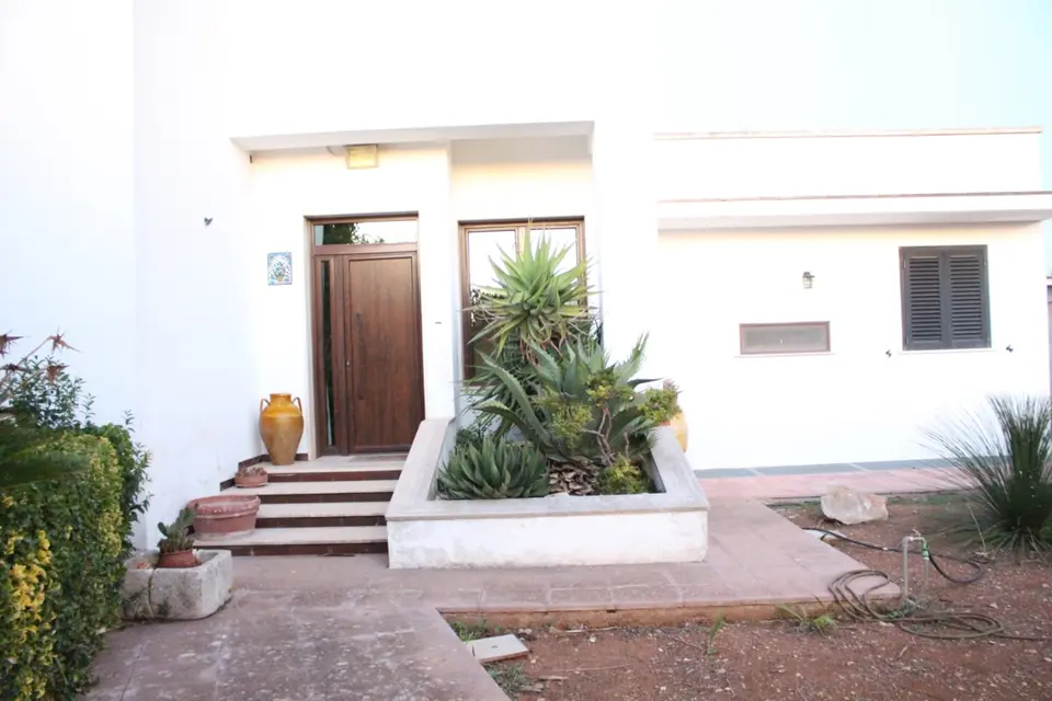 Villa in Via Mele  3, Manduria (TA)