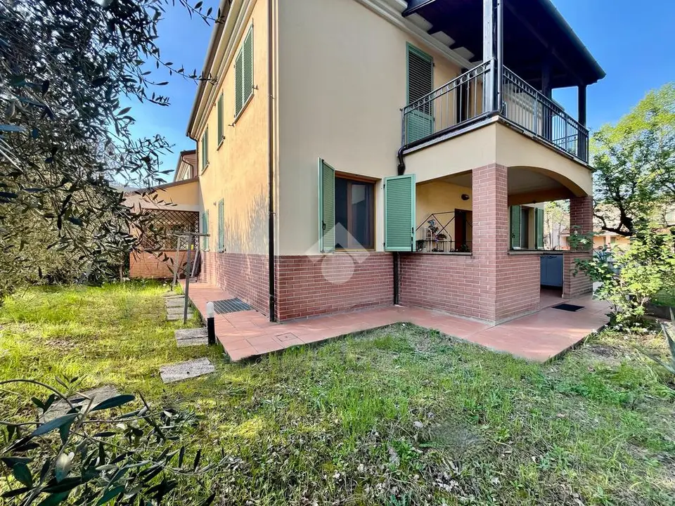 Porzione di bifamiliare in vendita a Verucchio