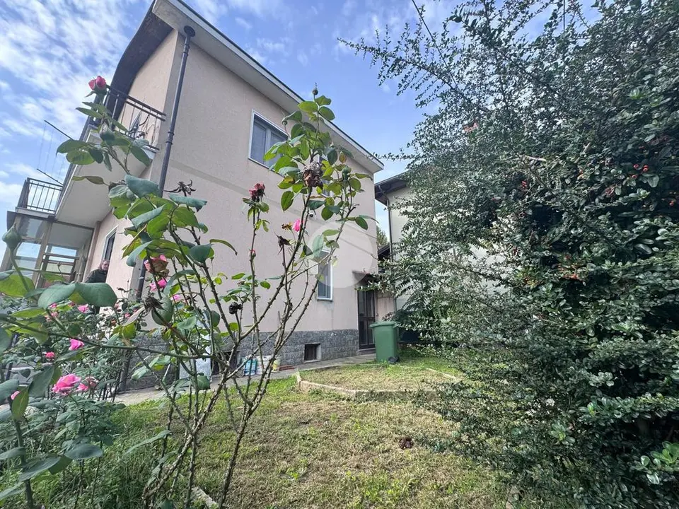 Casa indipendente in vendita a Orbassano