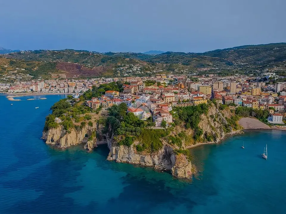 Quadrilocale in vendita a Agropoli
