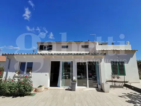 Villa in c.da spana modica-scicli snc, Scicli (RG)