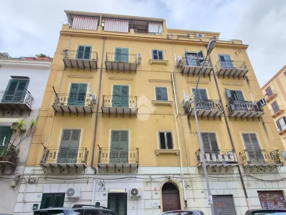 Trilocale in affitto a Palermo