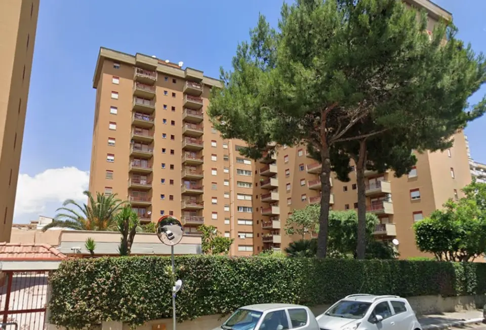 Appartamento in Via Dei Fiori  6, Palermo (PA)