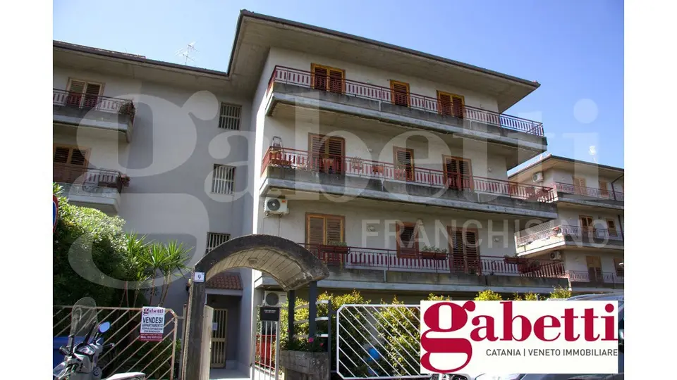 Appartamento in Via Gesualdo Bufalino  9, Aci Catena (CT)