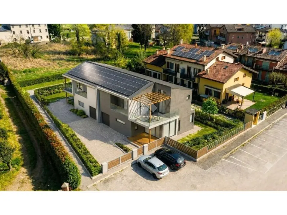 Porzione di bifamiliare in vendita a San Martino Buon Albergo