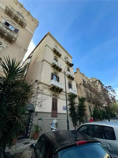 Appartamento in Via Enrico Albanese 104, Palermo (PA)