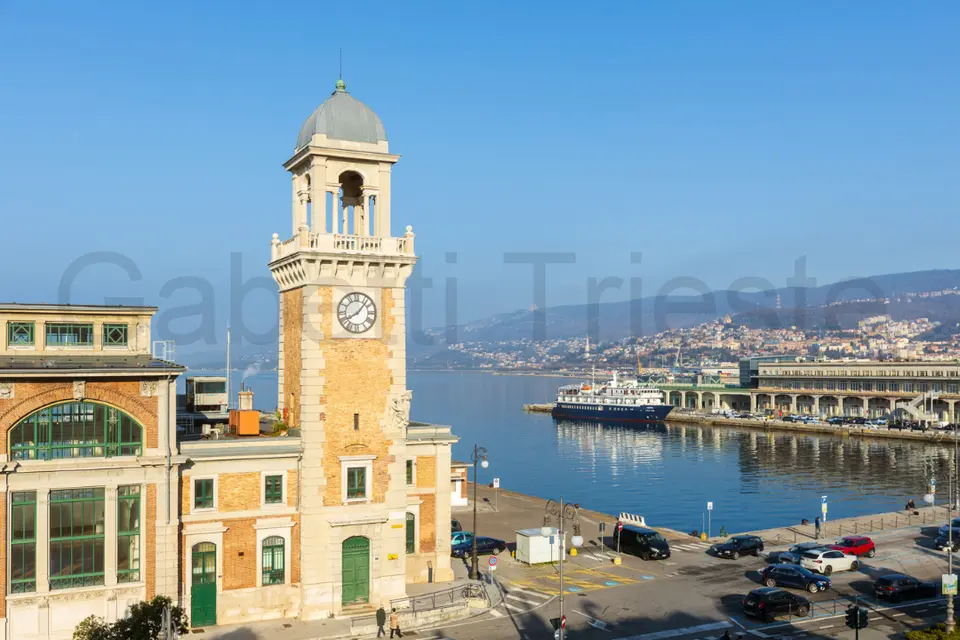 Appartamento in RIVA NAZARIO SAURO, Trieste (TS)