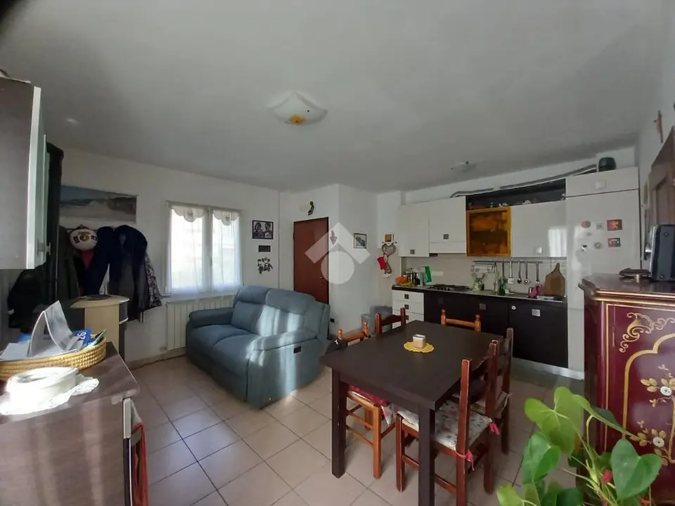 Quadrilocale in vendita a San Colombano Certenoli