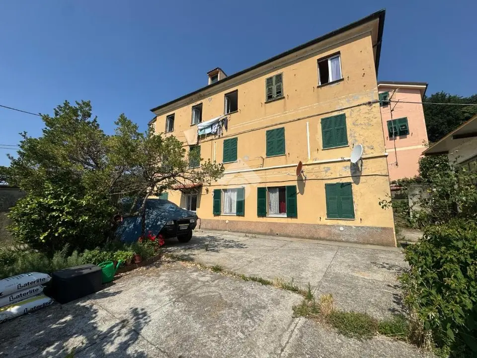 5 locali in vendita a Genova