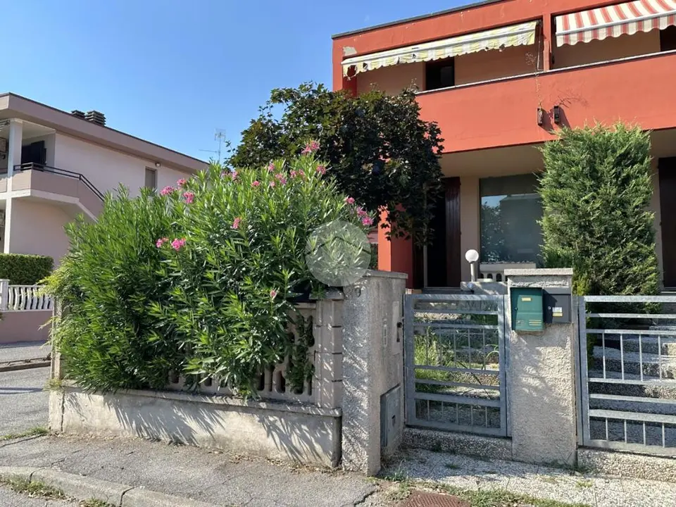 Villa a schiera in vendita a Calvisano