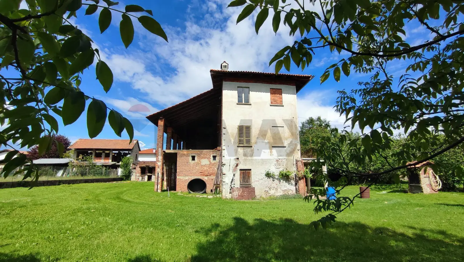 Casa Indipendente in Vendita a Prato Sesia