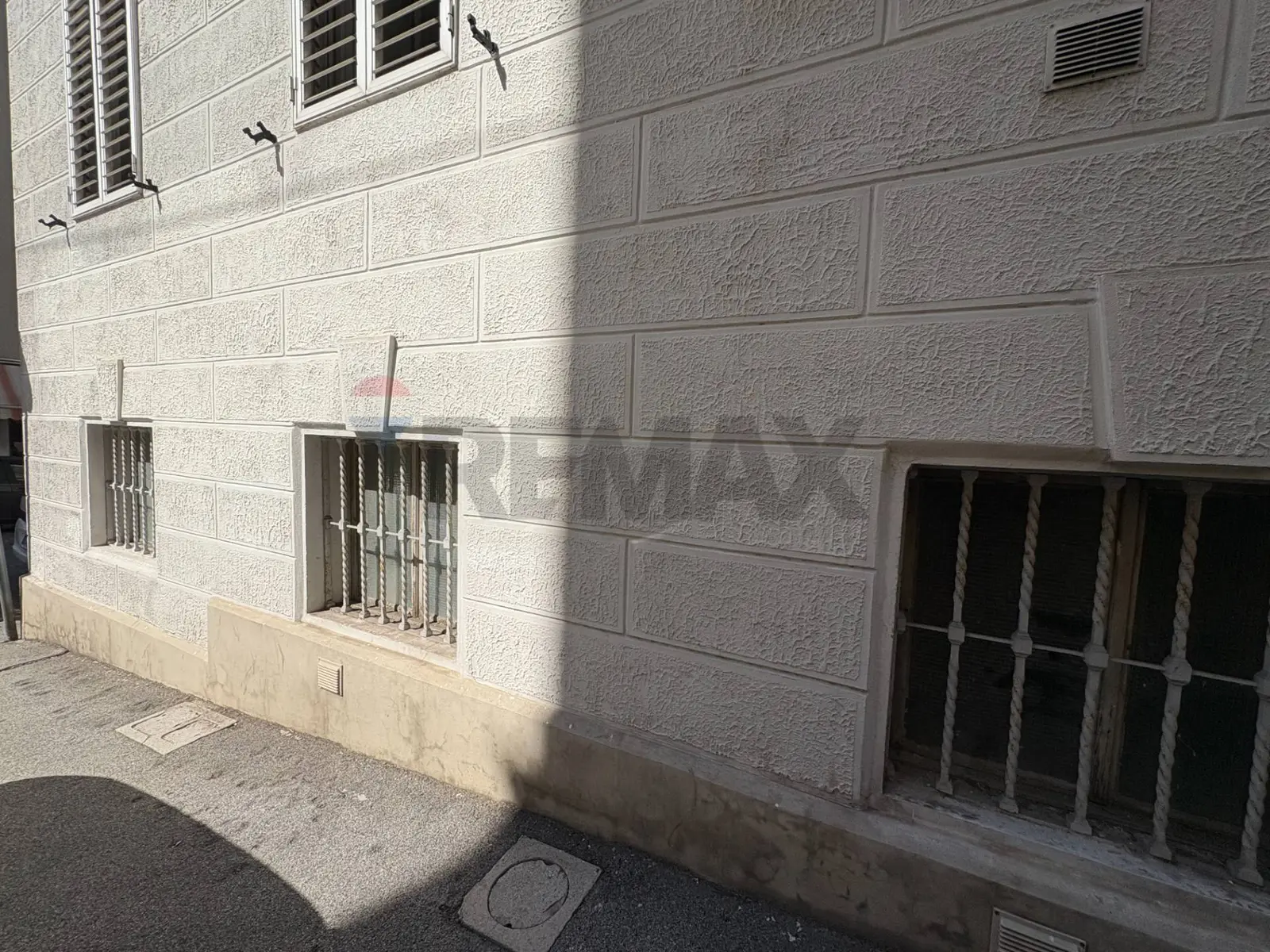 Posto Auto in Vendita a Trieste