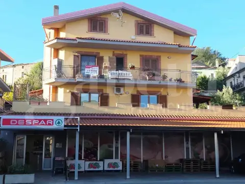 Appartamento in Via Guanni  3, Marano Marchesato (CS)