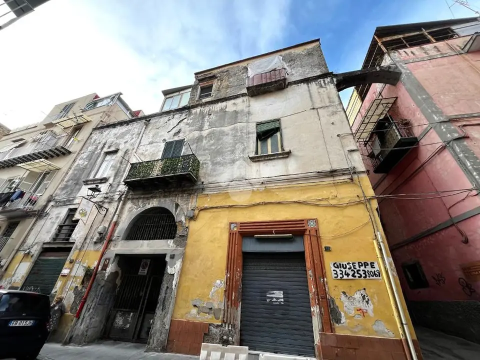 Bilocale in vendita a Torre Del Greco