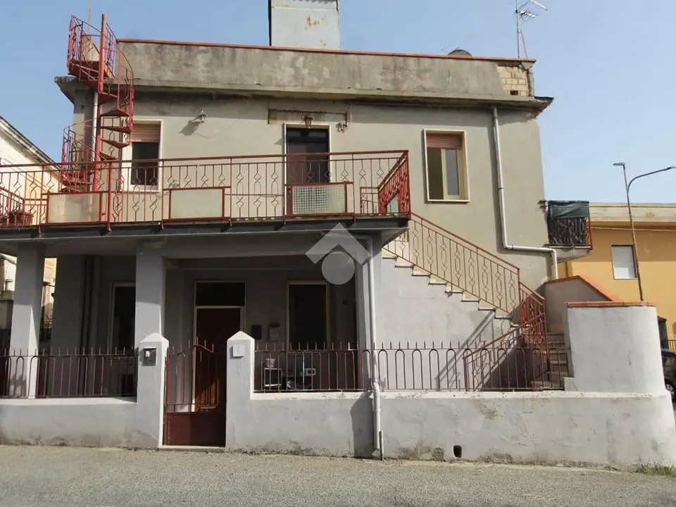 6 locali in vendita a Campo Calabro