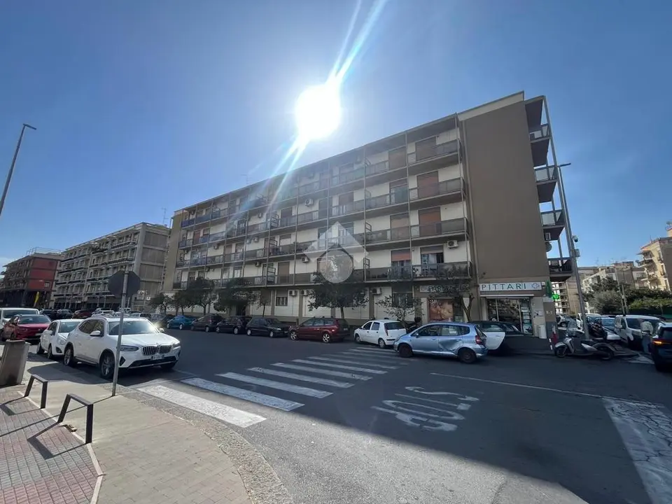 5 locali in affitto a Catania