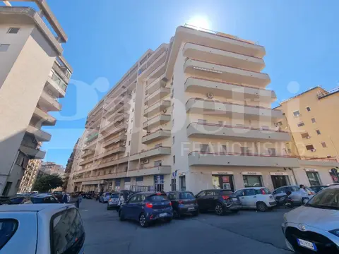 Appartamento in Via Volontari Italiani del Sangue, Palermo (PA)