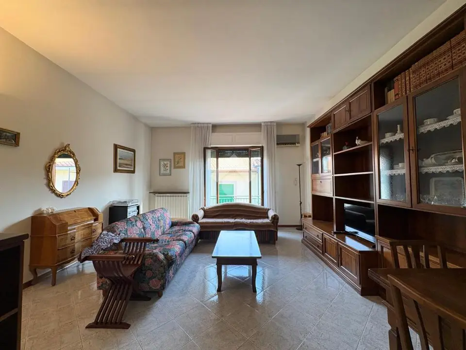 Trilocale in vendita a Signa