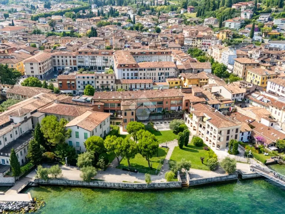 Trilocale in vendita a Salò