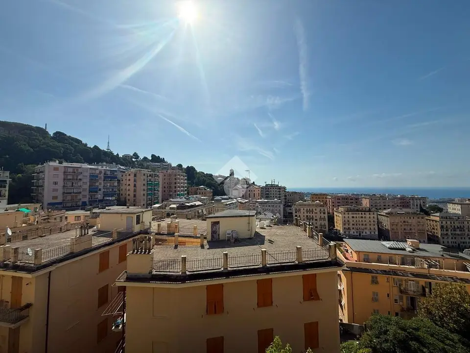 5 locali in vendita a Genova