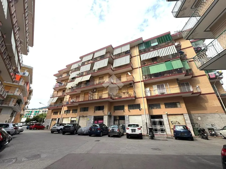 Quadrilocale in vendita a Salerno