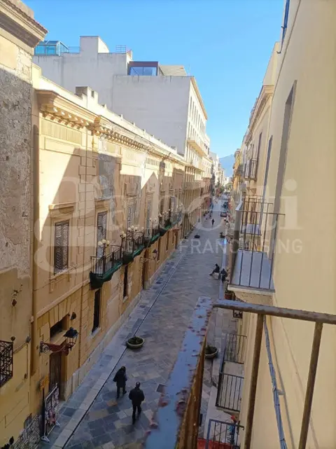 Appartamento in Via Garibaldi  20, Trapani (TP)