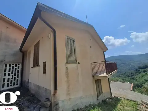 Casa Indipendente in contrada Sambuco 0, San Piero Patti (ME)