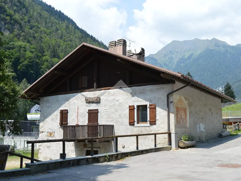 Casa semindipendente in vendita a Pinzolo