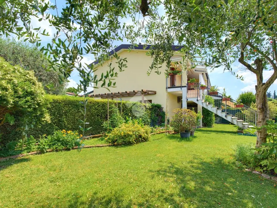 Trilocale in vendita a Lazise