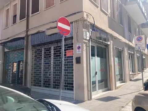 Negozio in Via Annunziata  2A, Brindisi (BR)