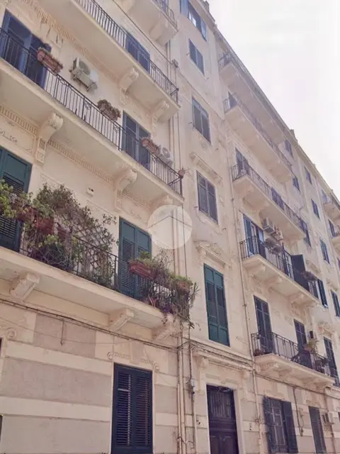6 locali in affitto a Palermo