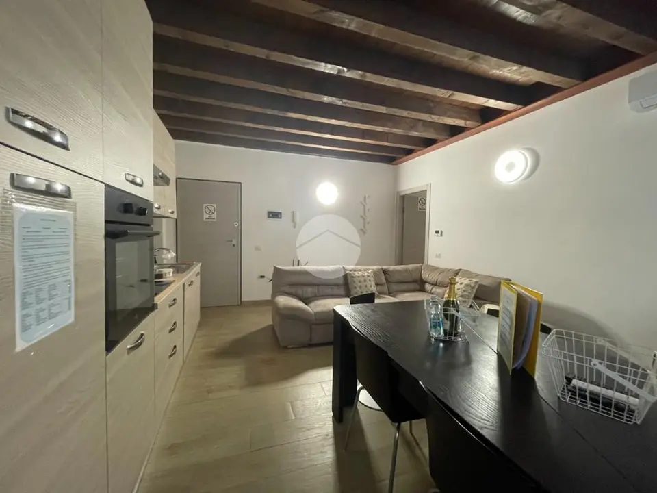 Trilocale in vendita a Padenghe Sul Garda