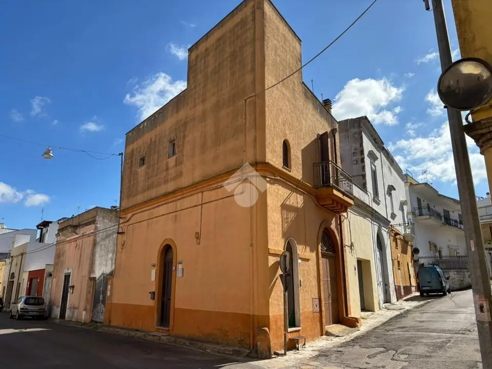 Casa semindipendente in vendita a Alezio