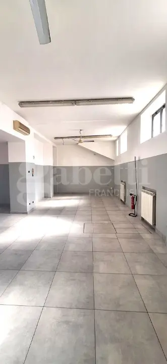 Laboratorio in Via Santa Rita Da Cascia 65, Milano (MI)