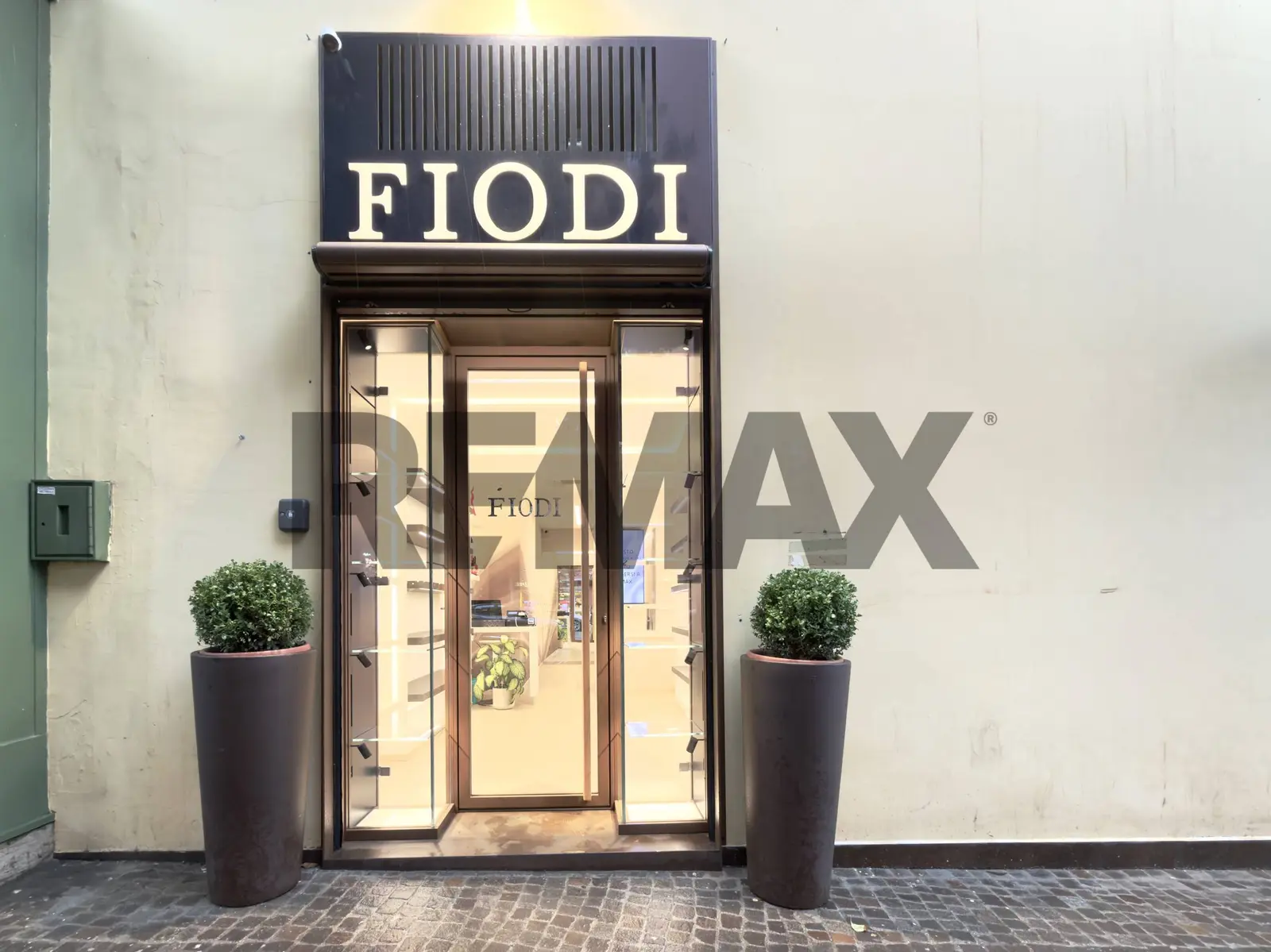 Attività  Commerciale in Affitto a Napoli