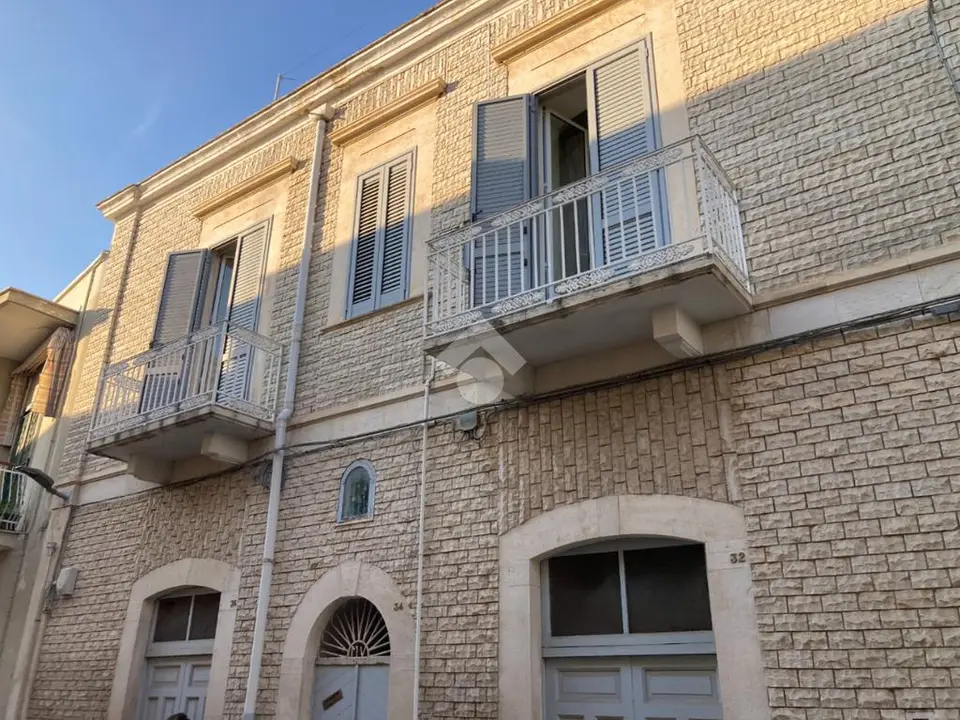Palazzina in vendita a Bitonto