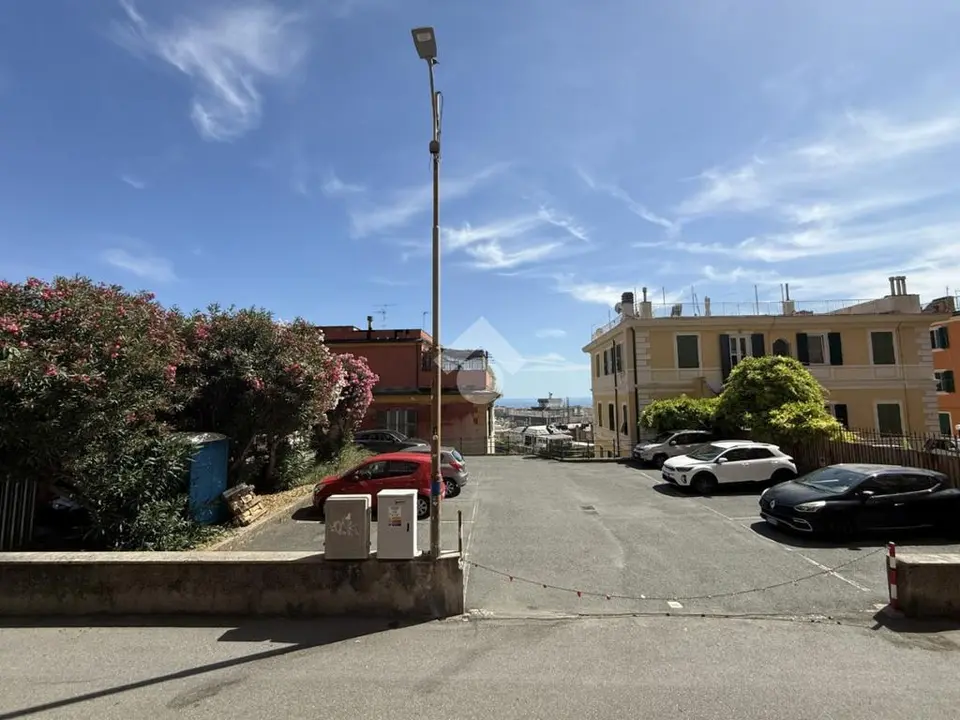 5 locali in vendita a Genova