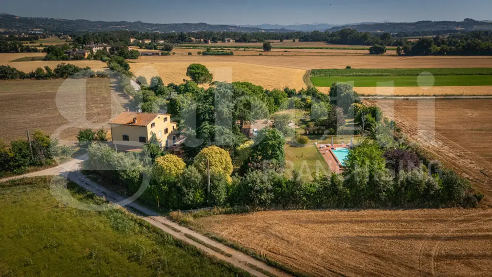 Villa in Via del Metullo , Perugia (PG)