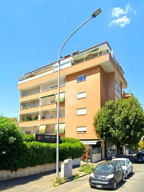 Trilocale in vendita a Roma