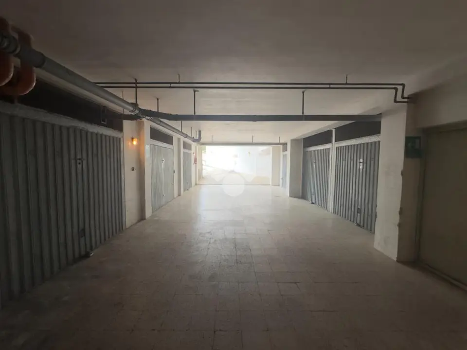 Box / posti auto in vendita a Lecce