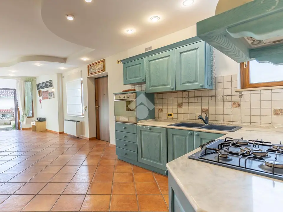 Casa semindipendente in vendita a Ariccia