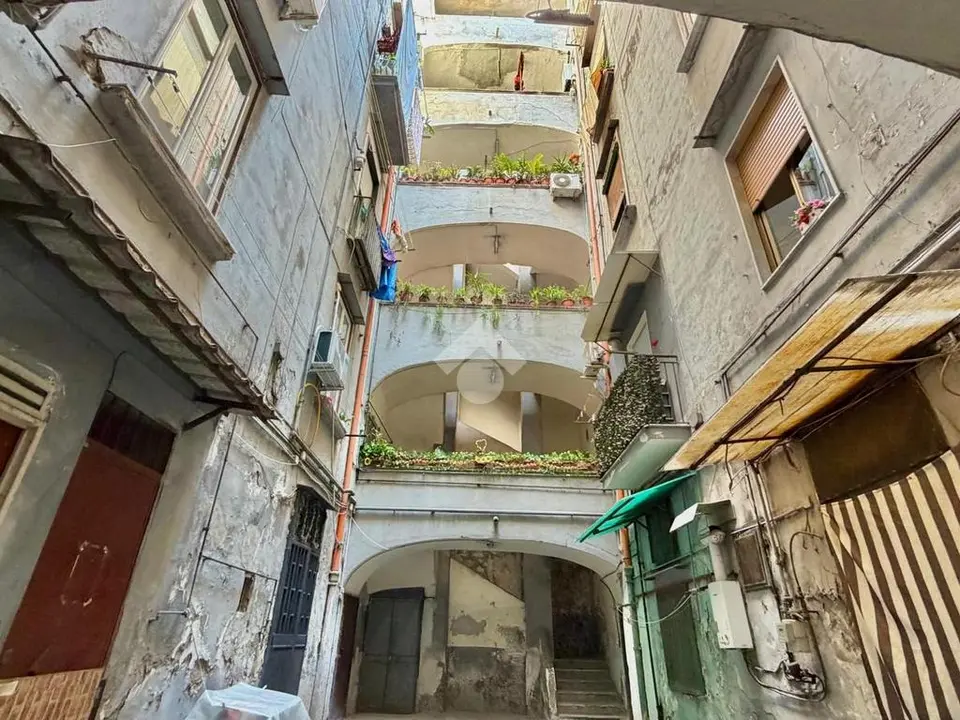 Bilocale in vendita a Napoli