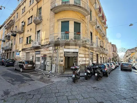 Negozio in Via Caronda  111, Catania (CT)