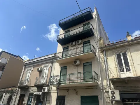 Appartamento in VIA UMBERTO PRIMO 125, Barcellona Pozzo di Gotto (ME)
