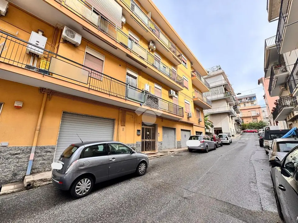 Box / posti auto in vendita a Reggio Di Calabria
